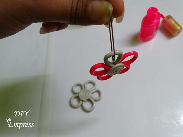 How to make flower shaped dangle earrings using m-seal